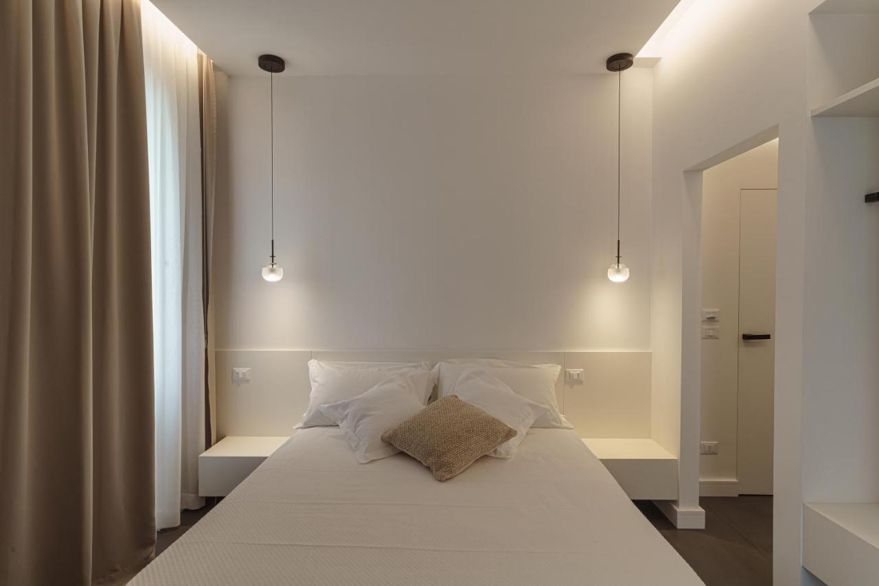 B&B Nel Blu Dipinto Di Blu Полиняно а Маре Екстериор снимка
